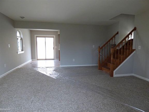 3rd image of 24755 Orchid St