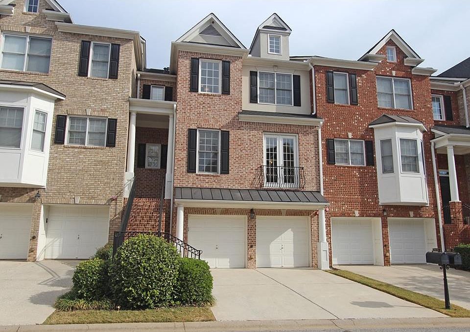 1st image of 3019 Montclair Cir SE