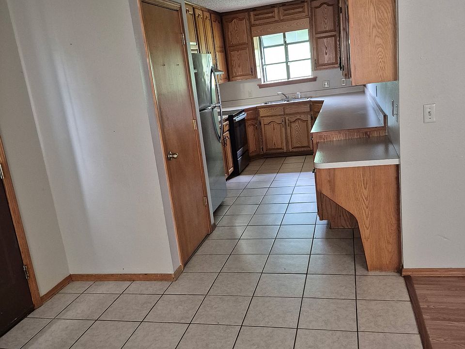 1st image of 102 North Lena