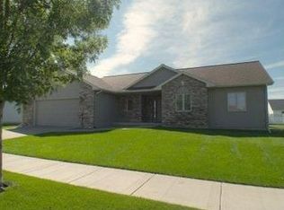 906 Saddlewood St, Holmen, WI 54636
