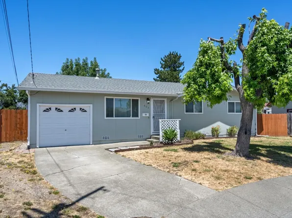 603 Rosina Court, Petaluma, CA 94954