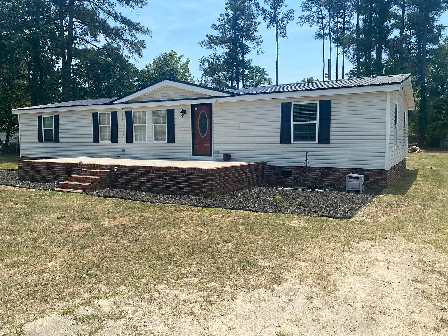 2727 Pinecrest Drive — Photo 1