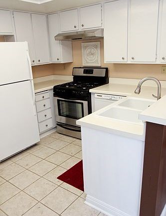 5th image of 25206 Lawton Ave
