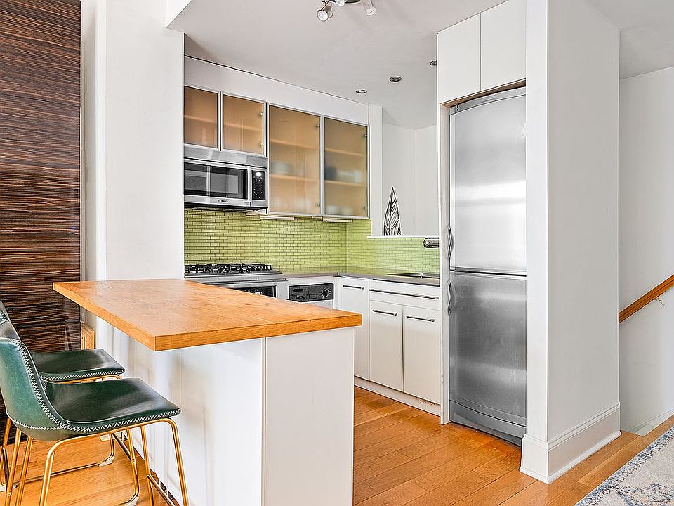 1st image of 326 Melrose St APT 1A