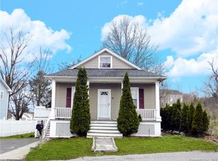 53 Henderson St, Bridgeport, CT 06606