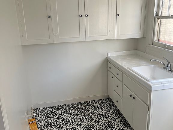 5th image of 207 N Avenue 65 #207