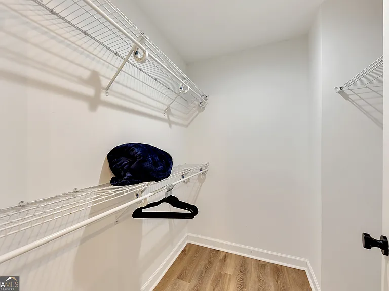 1018 Falling Valley Ct SE — Photo 17