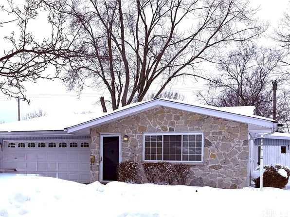 1521 Beaver Creek Ln, Dayton, OH 45429