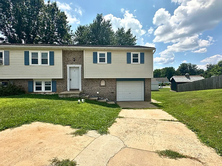 4 Pickford Dr — Photo 2