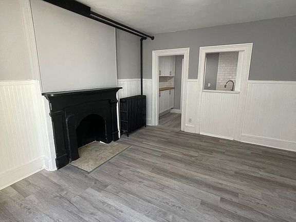 3rd image of 89 Dubois St #3