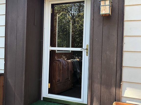 2nd image of 82508 Greenwood St