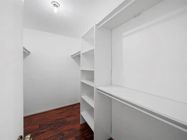 17206 Park Lodge Dr — Photo 17