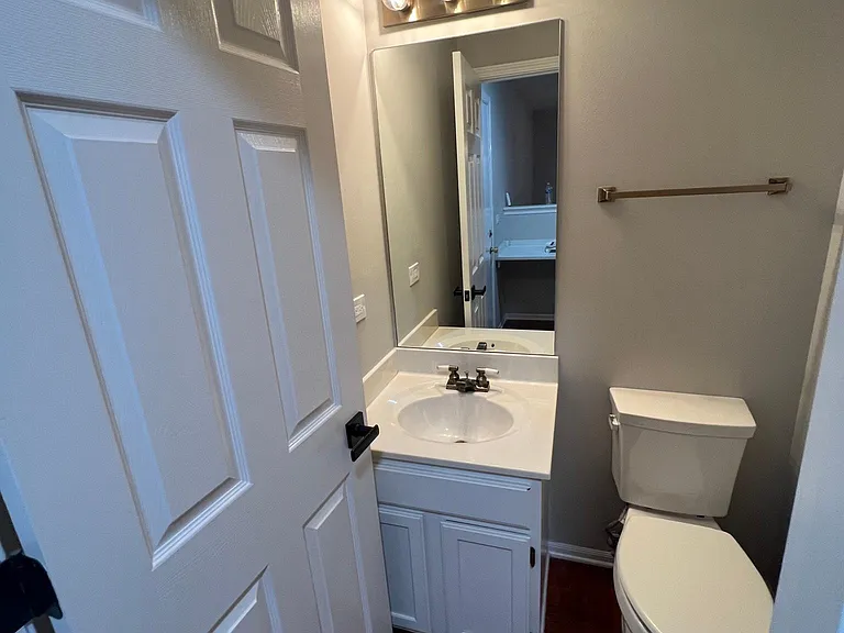 1234 Old Mill Ln — Photo 9