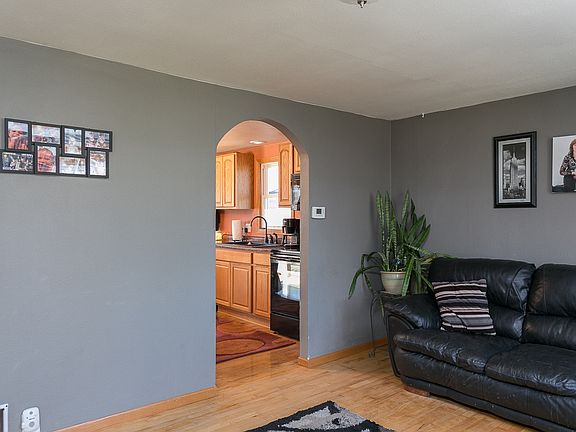 Alternate View of Living Rm