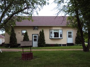 404 East First Avenue, Webster, SD 57274
