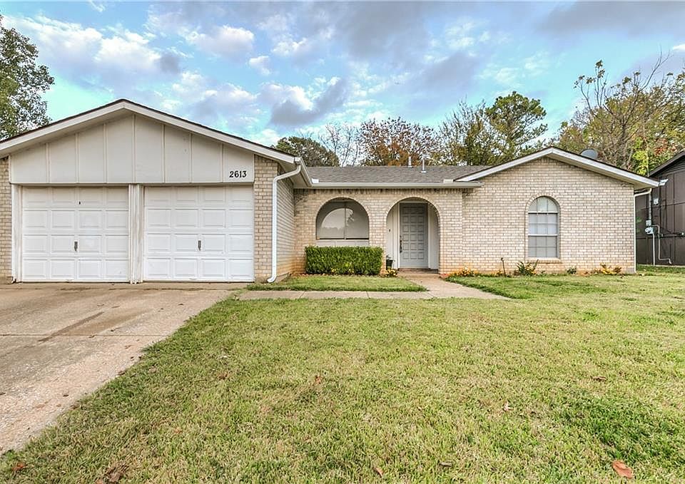1st image of 2613 Mintwood Pl