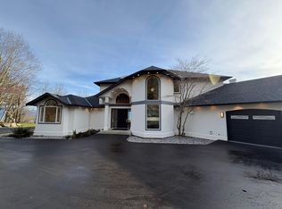 43619 Bracken Dr, Chilliwack, BC V2R 4A4