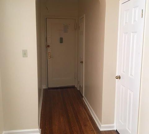5th image of 9036 149th St APT 3F