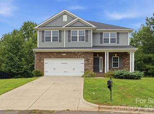 123 Bunker Hill Ln, Statesville, NC 28677
