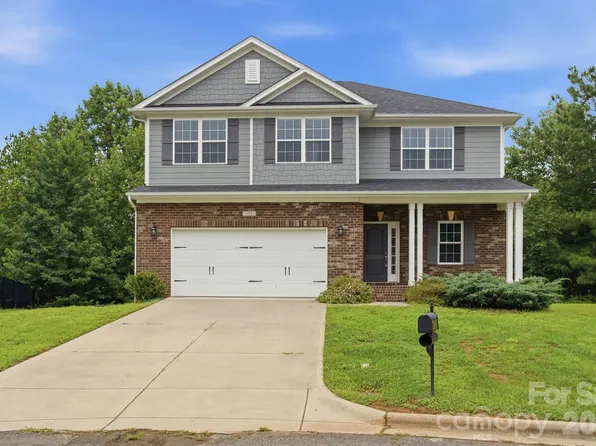 123 Bunker Hill Ln, Statesville, NC 28677