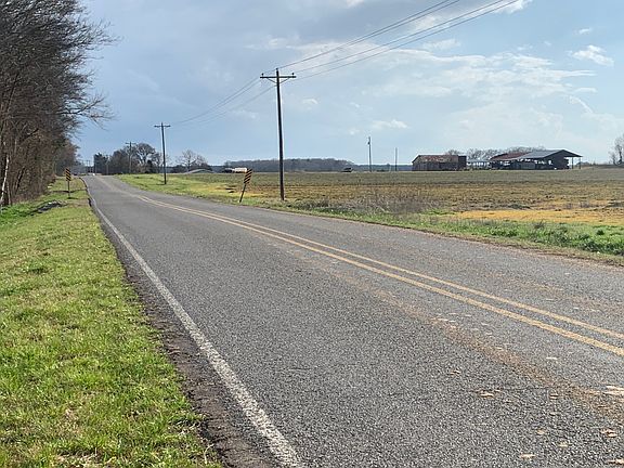 4th image of 1260 Old Highway 43