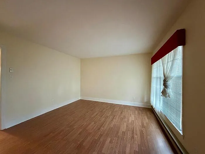 3720 S Providence Rd — Photo 11