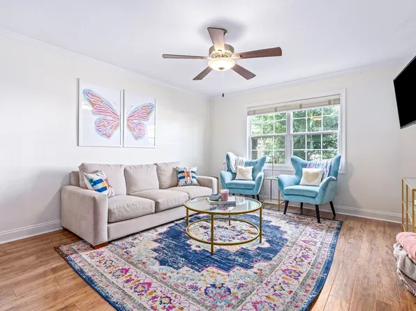 121 Wright St #F-1, Auburn, AL 36830