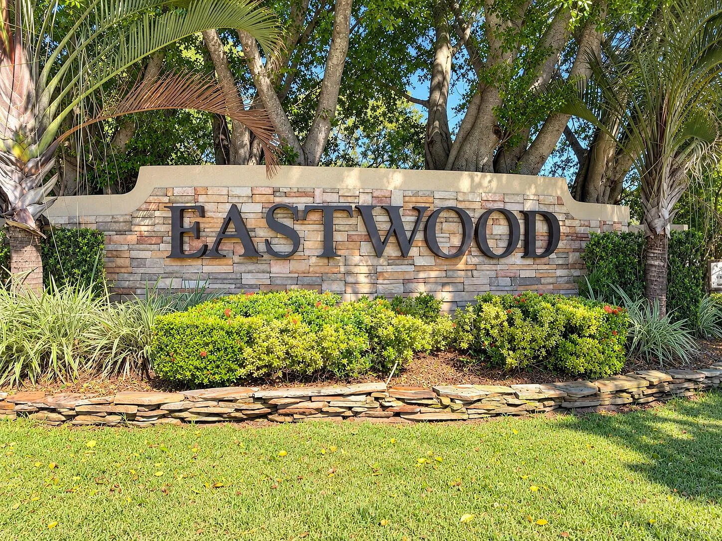 4 bed, 2.0 bath, 1771 sqft, $7,500 — Photo 2