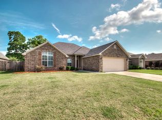278 Avondale Ln, Bossier City, LA 71112
