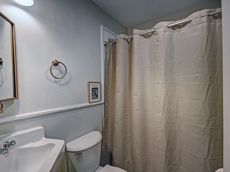 804 Monroe St — Photo 20