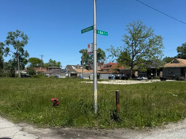 8339 S Wentworth Ave, Chicago, IL 60620