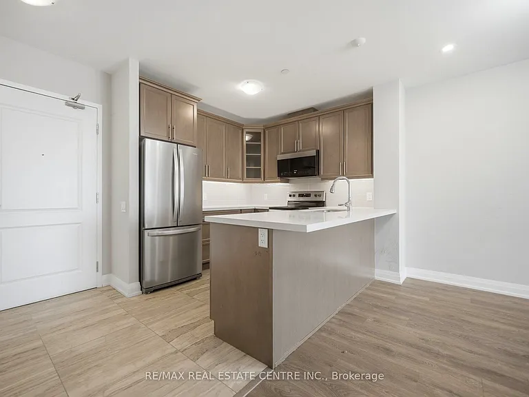 830 Megson Ter #513 — Photo 10