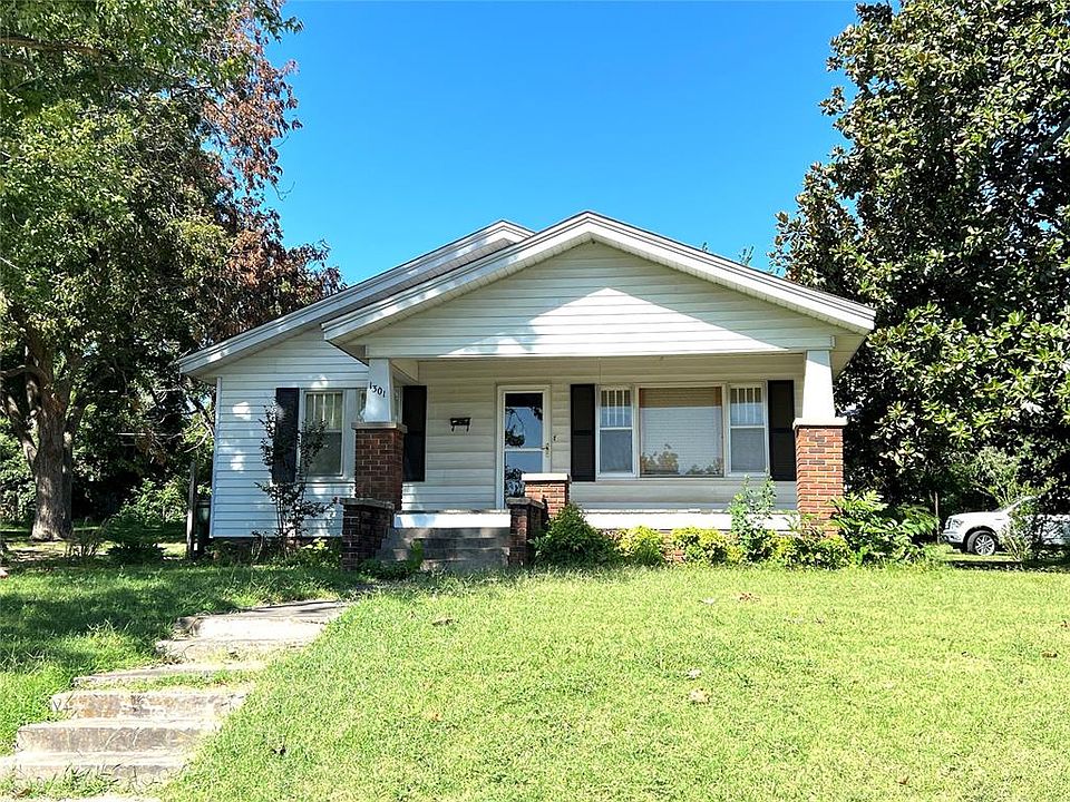 1st image of 1301 S Hitchite Ave