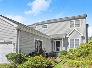 12 Club Ct, Pleasantville, NY 10570