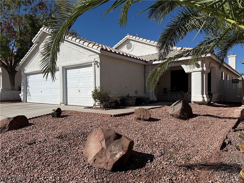 2nd image of 211 Odyssey St