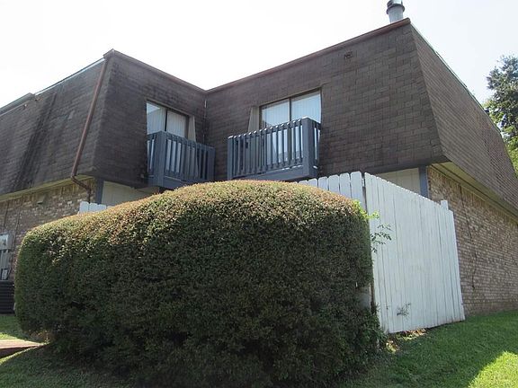 2nd image of 2301 W Michigan Ave APT 5