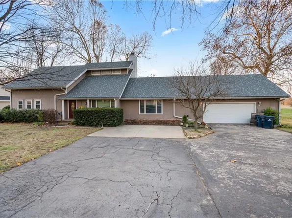3029 Majestic Dr, Independence, KS 67301