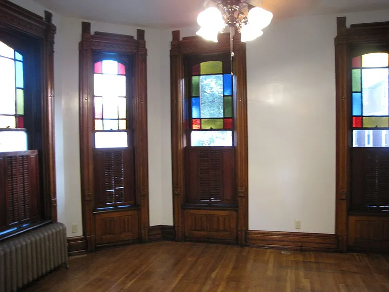 17 N Earl St — Photo 12