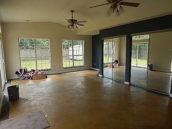 2nd image of 213 W Canal Dr