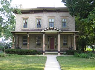 522 W Main St #B, Whitewater, WI 53190