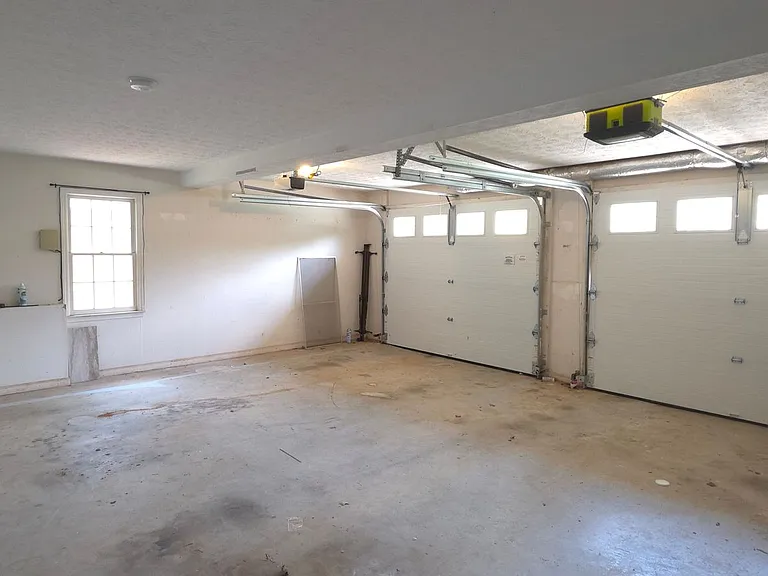 736 Jamie Way NE — Photo 17