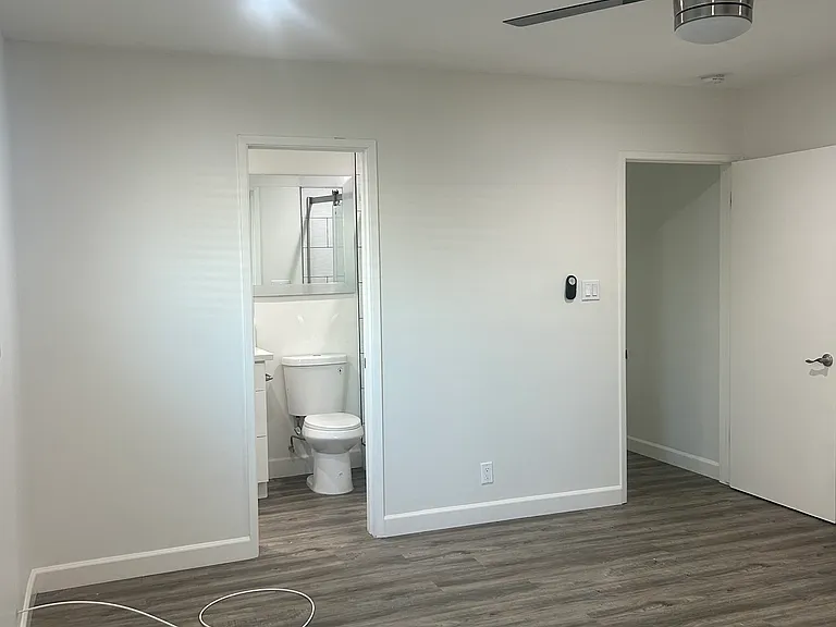 1060 S Sherbourne Dr #207 — Photo 14