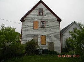 2nd image of 1323 W Groeling Ave