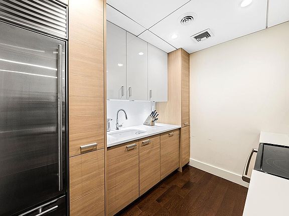 4th image of 641 5th Ave #22K