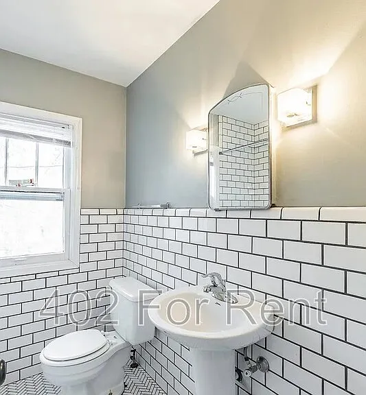 2511 N 52nd St — Photo 10