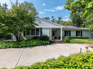 285 Morningside Dr SE, Grand Rapids, MI 49506