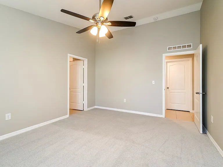 246 Hyacinth Ct — Photo 12