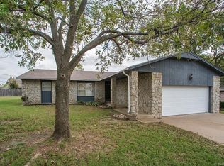2112 Debbie Pl, Bartlesville, OK 74006