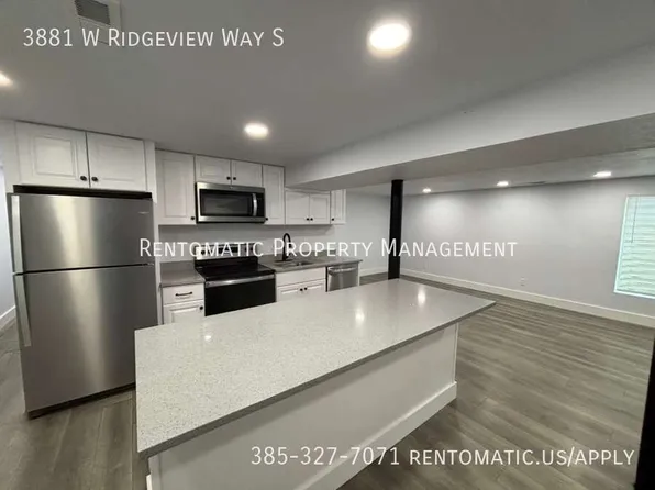 3881 W Ridgeview Way S, Salt Lake City, UT 84129