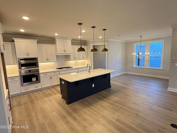 3rd image of 3916 Watersail Drive #86